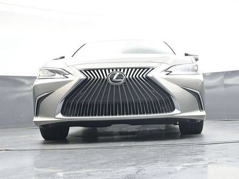 Used 2019 Lexus ES 350 w/ Premium Package FWD image 39