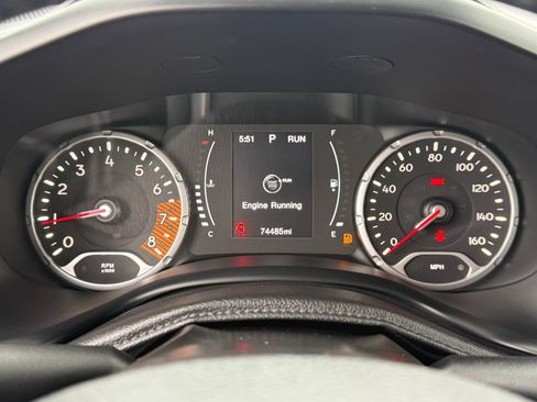 Used 2020 Jeep Renegade Altitude image 16