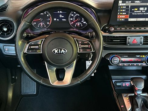 Used 2019 Kia Forte S w/ S Premium Package FWD image 14