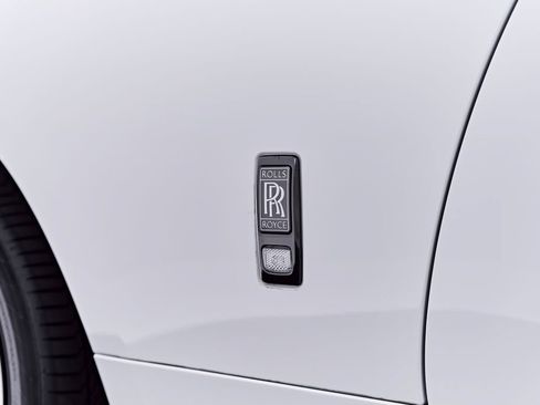 Used 2020 Rolls-Royce Dawn RWD image 38