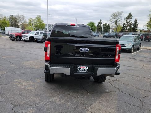 Used 2025 Ford F250 Lariat AWD/4WD image 12