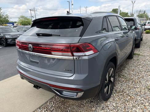 New 2026 Volkswagen Atlas Cross Sport SE AWD/4WD image 7