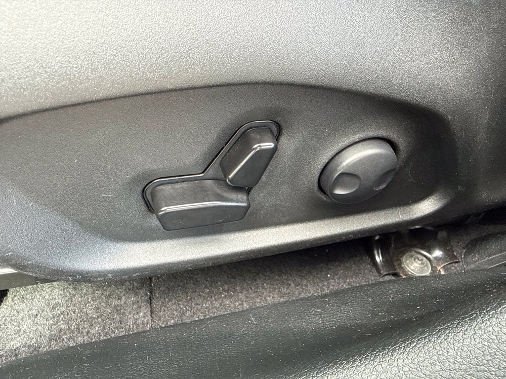 Used 2025 Jeep Compass Limited AWD/4WD image 19