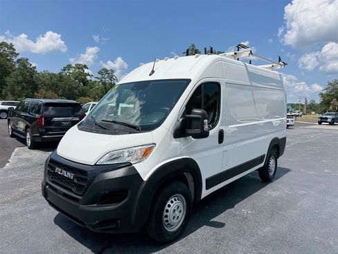 Used 2024 RAM ProMaster 2500 FWD image 4