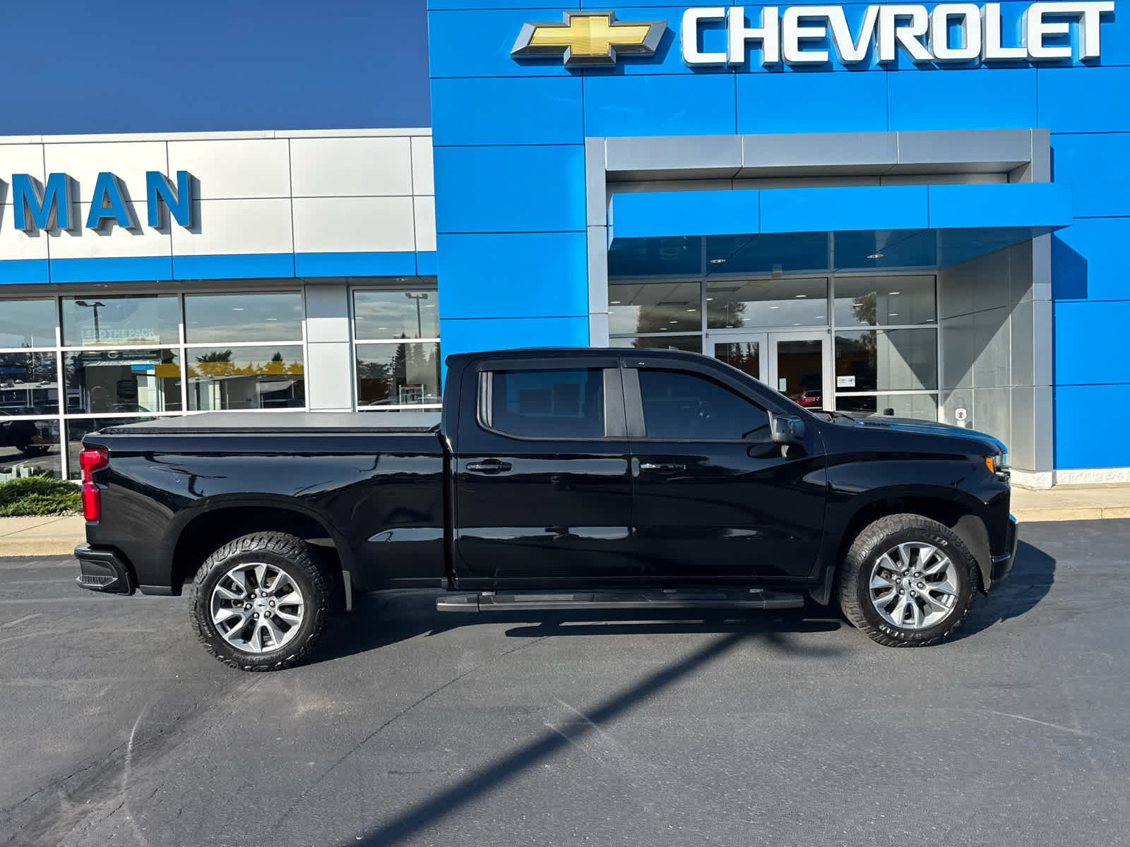 Certified 2021 Chevrolet Silverado 1500 RST w/ Z71 Off-Road Package AWD/4WD image 3