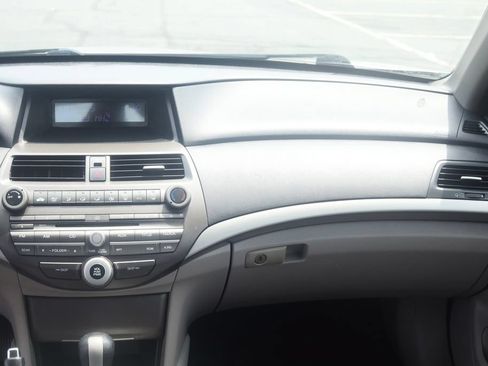 Used 2011 Honda Accord LX image 16