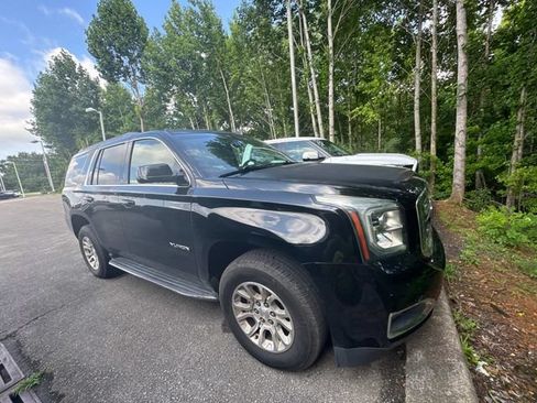 Used 2017 GMC Yukon SLT w/ HD Trailering Package AWD/4WD image 5