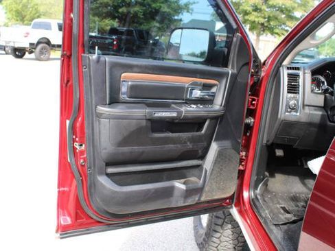 Used 2018 RAM 2500 Laramie AWD/4WD image 35