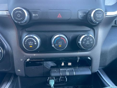 Used 2022 RAM 1500 Big Horn RWD image 18