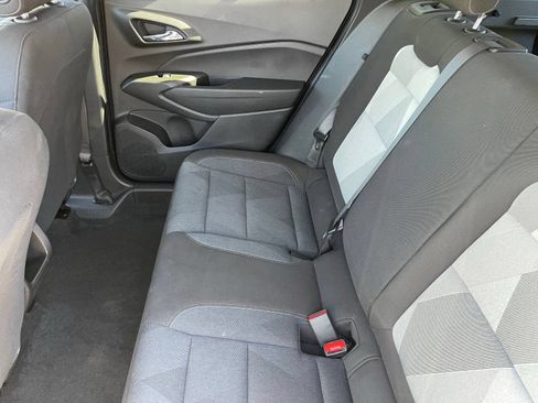 Used 2025 Chevrolet Trax LS FWD image 18