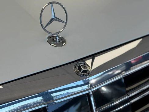 Used 2019 Mercedes-Benz S 560 Sedan image 7