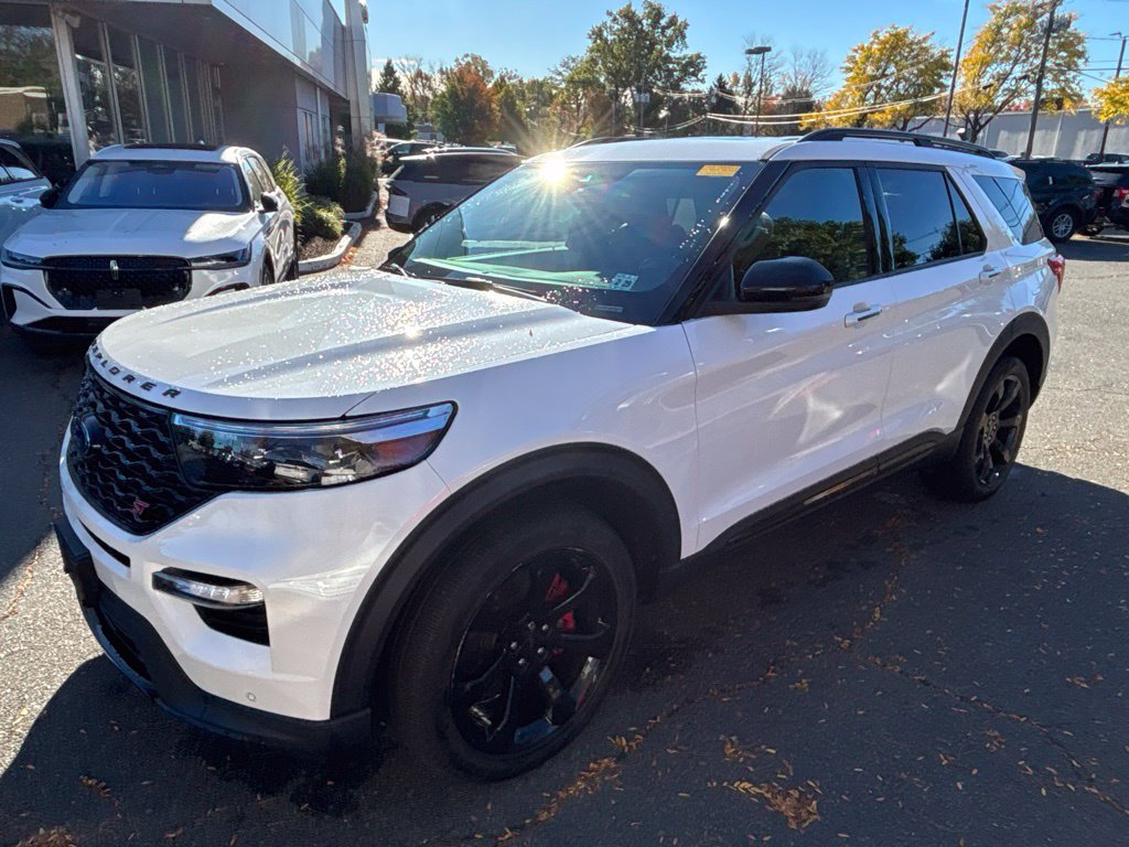 Used 2023 Ford Explorer ST w/ Equipment Group 401A AWD/4WD image 3