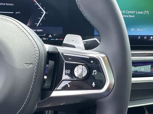 Used 2026 BMW 740i w/ Premium Package image 18