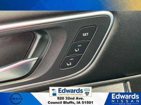 Used 2023 Nissan Rogue Platinum w/ Platinum Premium Package AWD/4WD image 27