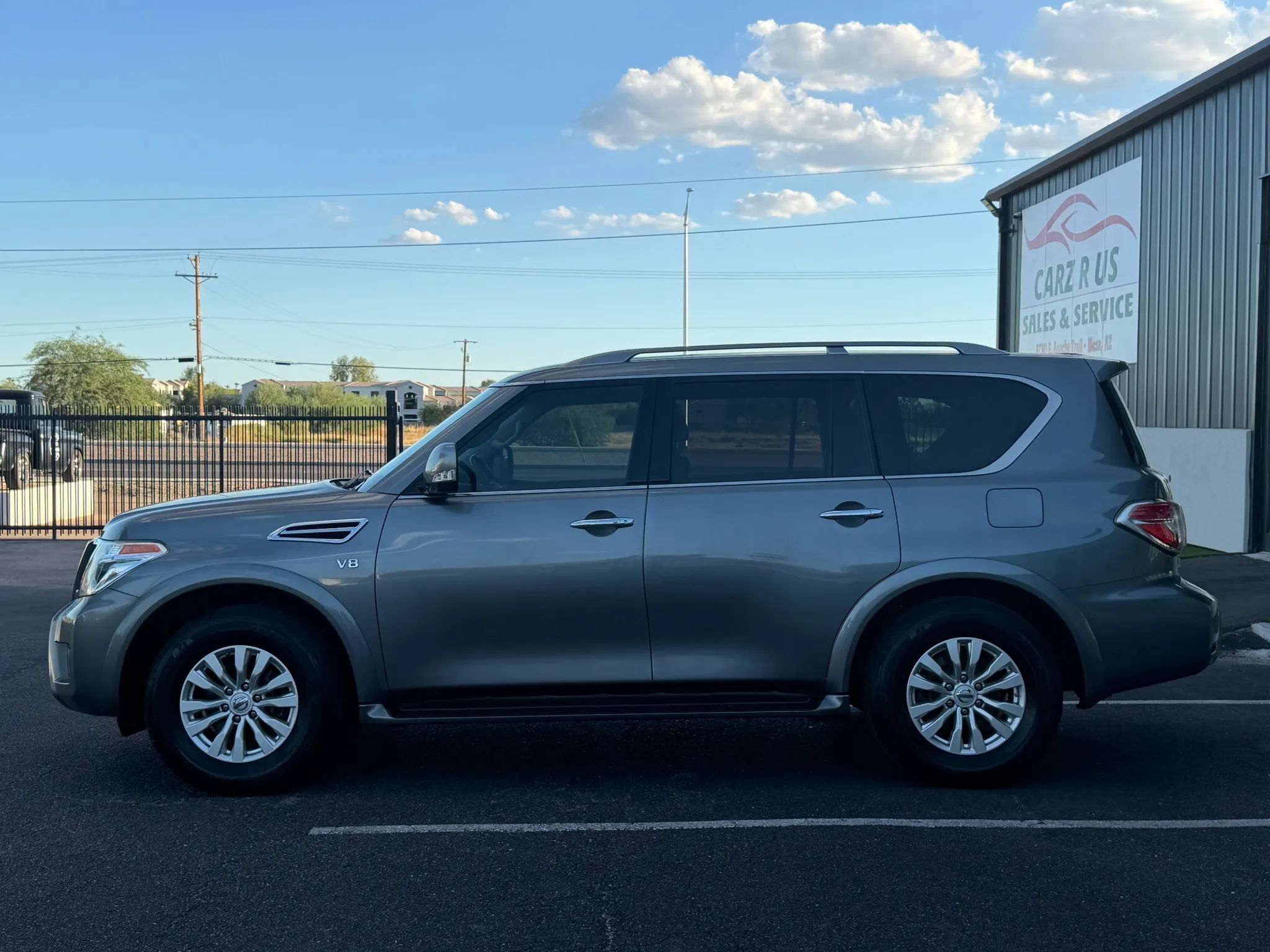 Used 2018 Nissan Armada SV w/ Driver Package RWD image 3