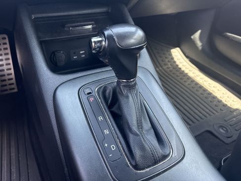 Used 2016 Kia Forte SX FWD image 15