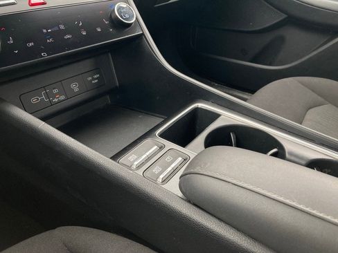 Used 2024 Hyundai Sonata SEL image 25