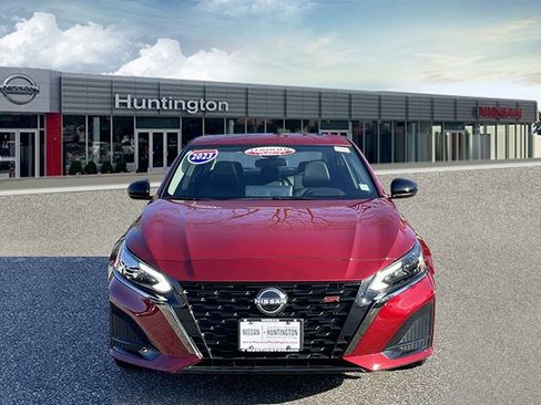 Certified 2023 Nissan Altima 2.5 SR w/ SR Premium Package image 2