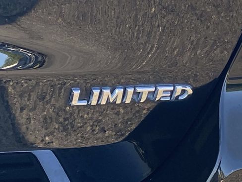 Used 2021 Jeep Grand Cherokee Limited AWD/4WD image 12