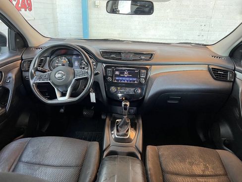 Used 2019 Nissan Rogue Sport S w/ Appearance Package image 5