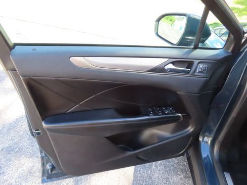 Used 2019 Lincoln MKC Reserve AWD/4WD image 30