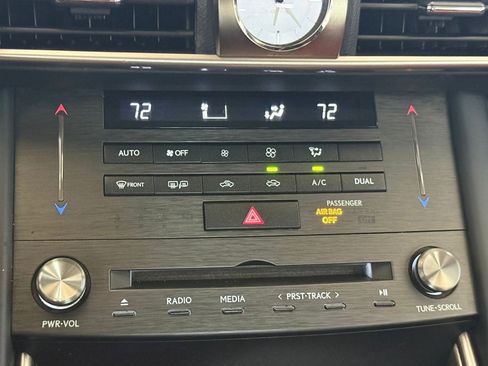 Used 2019 Lexus IS 350 F Sport image 36