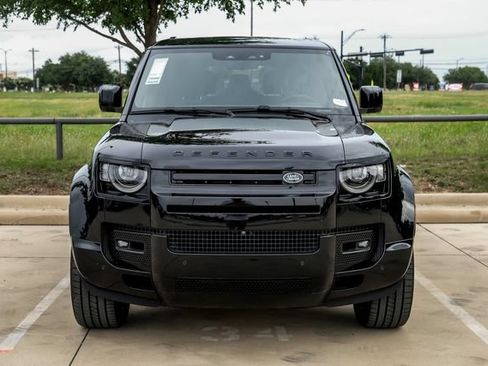 New 2025 Land Rover Defender 130 V8 AWD/4WD image 5