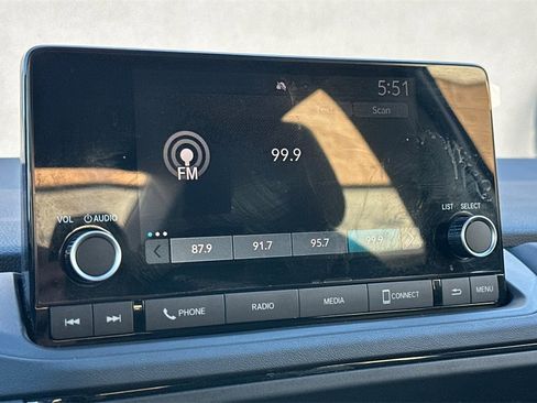 Certified 2025 Honda Accord LX image 19