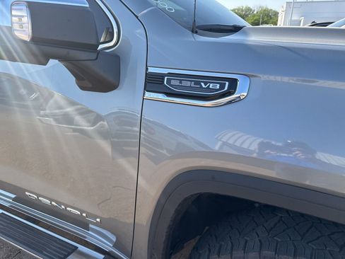 Used 2025 GMC Sierra 1500 Denali w/ Technology Package image 5
