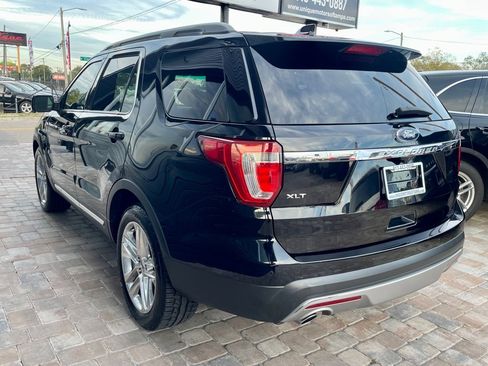 Used 2017 Ford Explorer XLT w/ Equipment Group 201A image 6