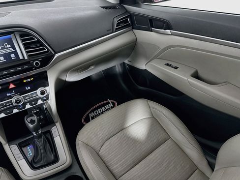 Used 2019 Hyundai Elantra Limited w/ Cargo Package FWD image 32