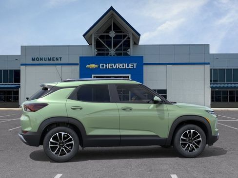 New 2026 Chevrolet TrailBlazer LT FWD image 5