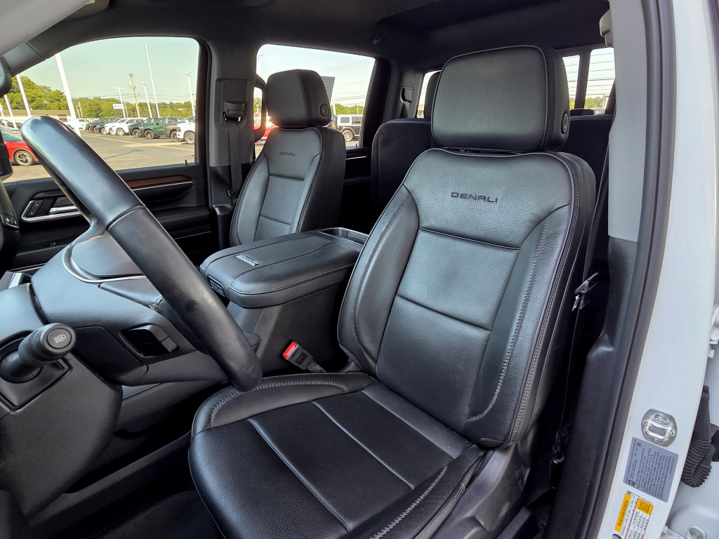 Used 2025 GMC Sierra 2500 Denali w/ Max Trailering Package AWD/4WD image 36