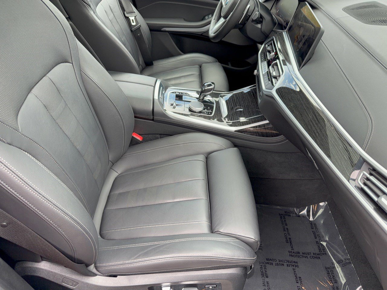 Used 2021 BMW X7 xDrive40i w/ M Sport Package AWD/4WD image 30
