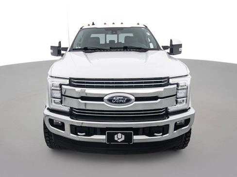 Used 2019 Ford F250 Lariat w/ Lariat Ultimate Package image 2