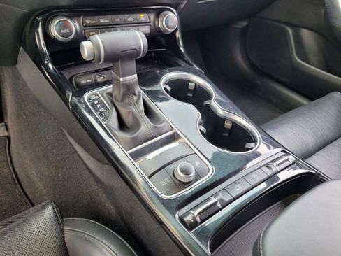 Certified 2022 Kia Stinger GT-Line RWD image 22