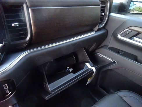 New 2026 Chevrolet Silverado 3500 High Country w/ High Country Premium Package AWD/4WD image 28