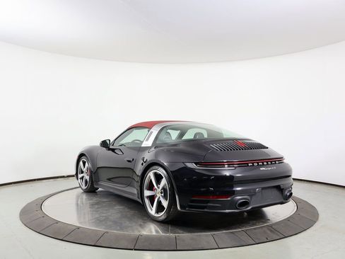 Certified 2021 Porsche 911 Targa 4S image 3