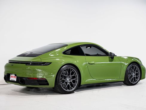 Used 2024 Porsche 911 Carrera T image 3