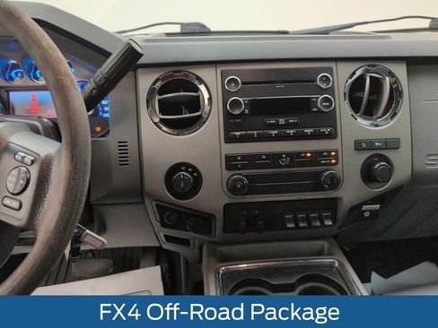 Used 2016 Ford F350 XLT w/ XLT Premium Package AWD/4WD image 16