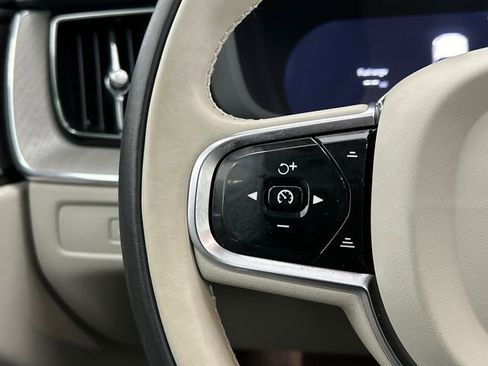 Certified 2023 Volvo XC60 B5 Plus w/ Climate Package image 13