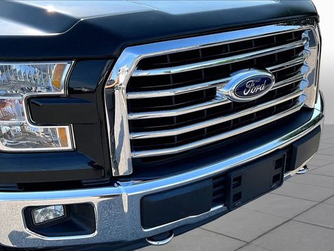 Used 2017 Ford F150 XLT w/ Equipment Group 302A Luxury AWD/4WD image 31