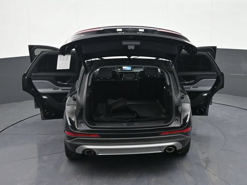 Used 2022 Lincoln Corsair AWD w/ Premium Package image 40