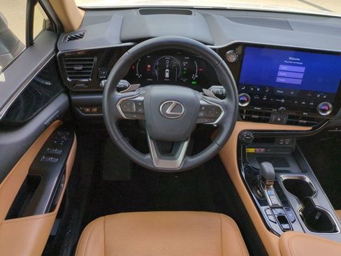 Certified 2022 Lexus NX 350h AWD image 16