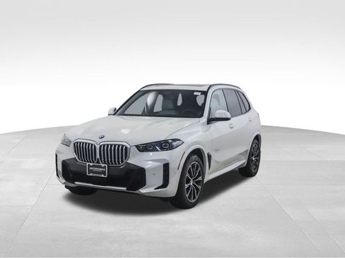 Used 2026 BMW X5 xDrive40i w/ M Sport Package image 1