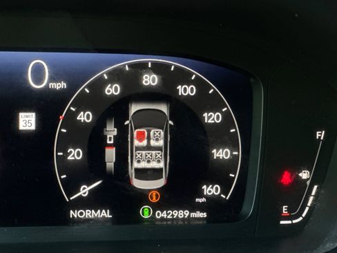 Used 2023 Honda Civic Touring image 21