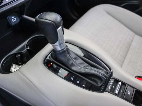 Certified 2023 Honda HR-V LX image 18