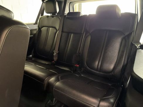Used 2024 Jeep Wagoneer L Series II w/ Flexible Seating Group AWD/4WD image 24