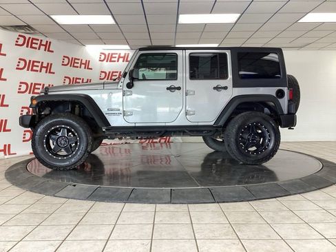 Used 2016 Jeep Wrangler Unlimited Sport w/ Quick Order Package 24S AWD/4WD image 4