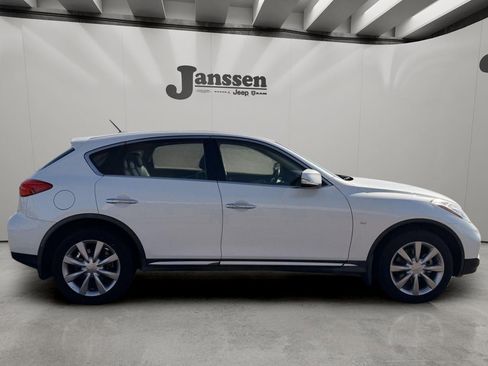 Used 2017 INFINITI QX50 2WD image 5